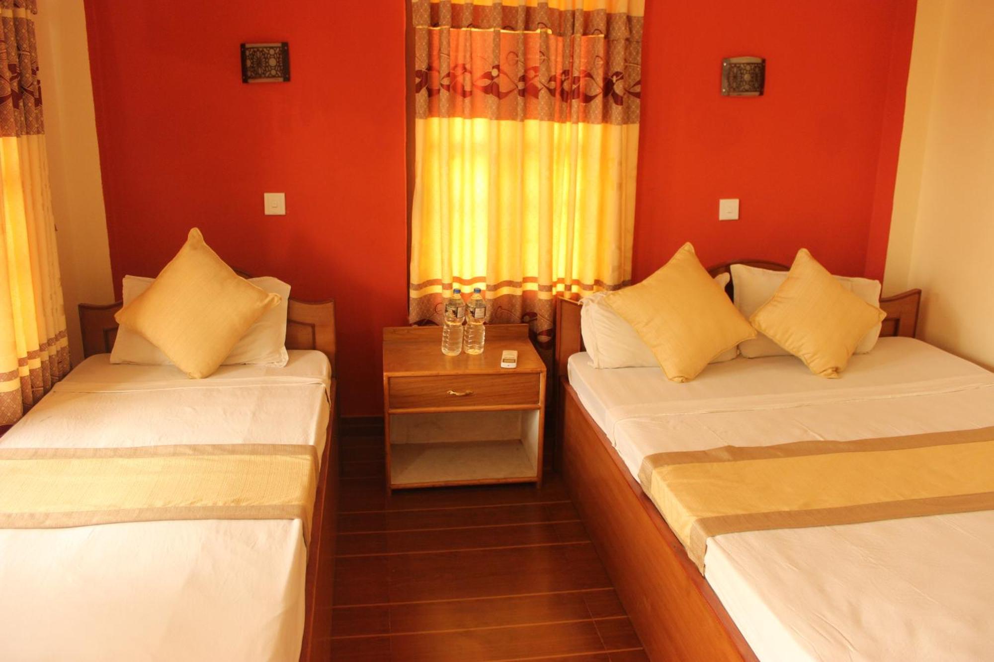 Hotel Jungle Wildlife Camp Sauraha Zimmer foto
